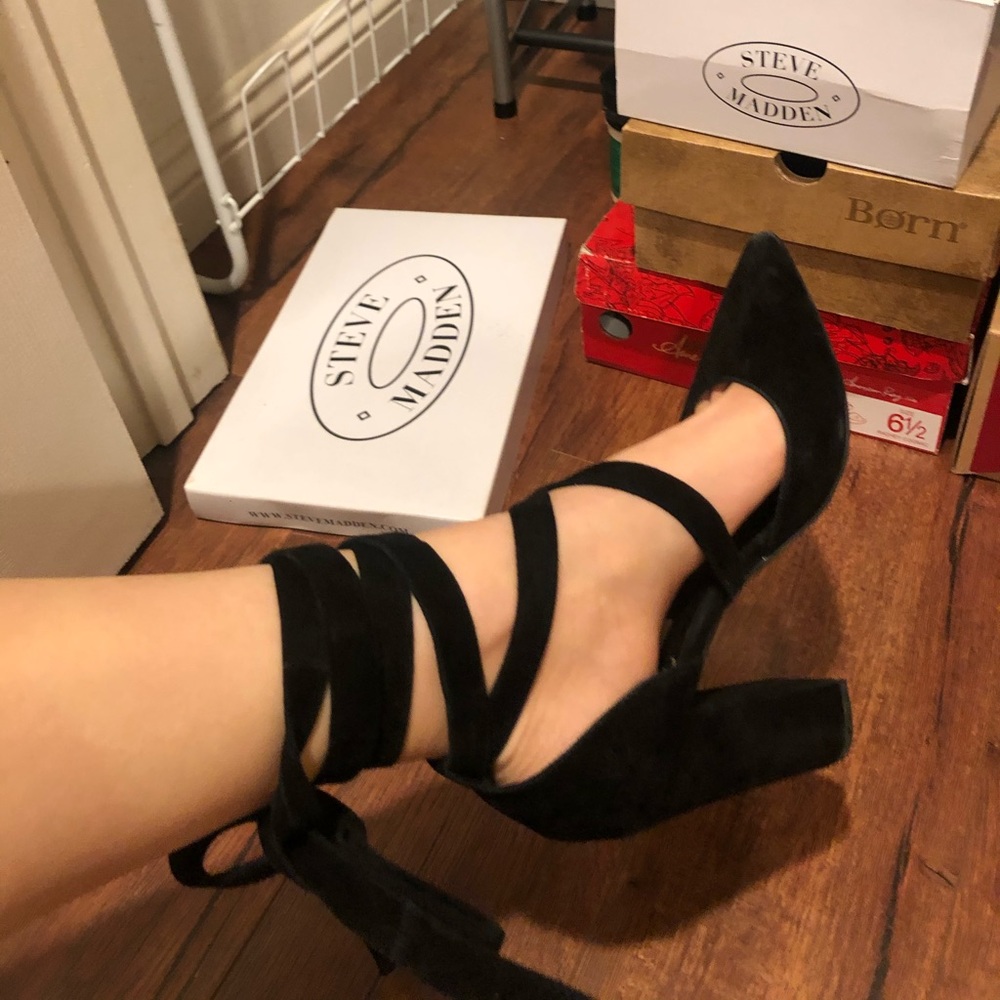 Steve Madden lace up tie heels